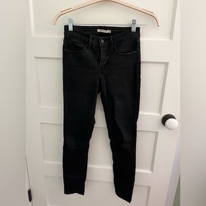 Levi’s Black Jean Size 25